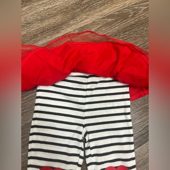 Carters 9 months valentines hearts on knees striped leggings with attached tutu - Picture 4 of 5